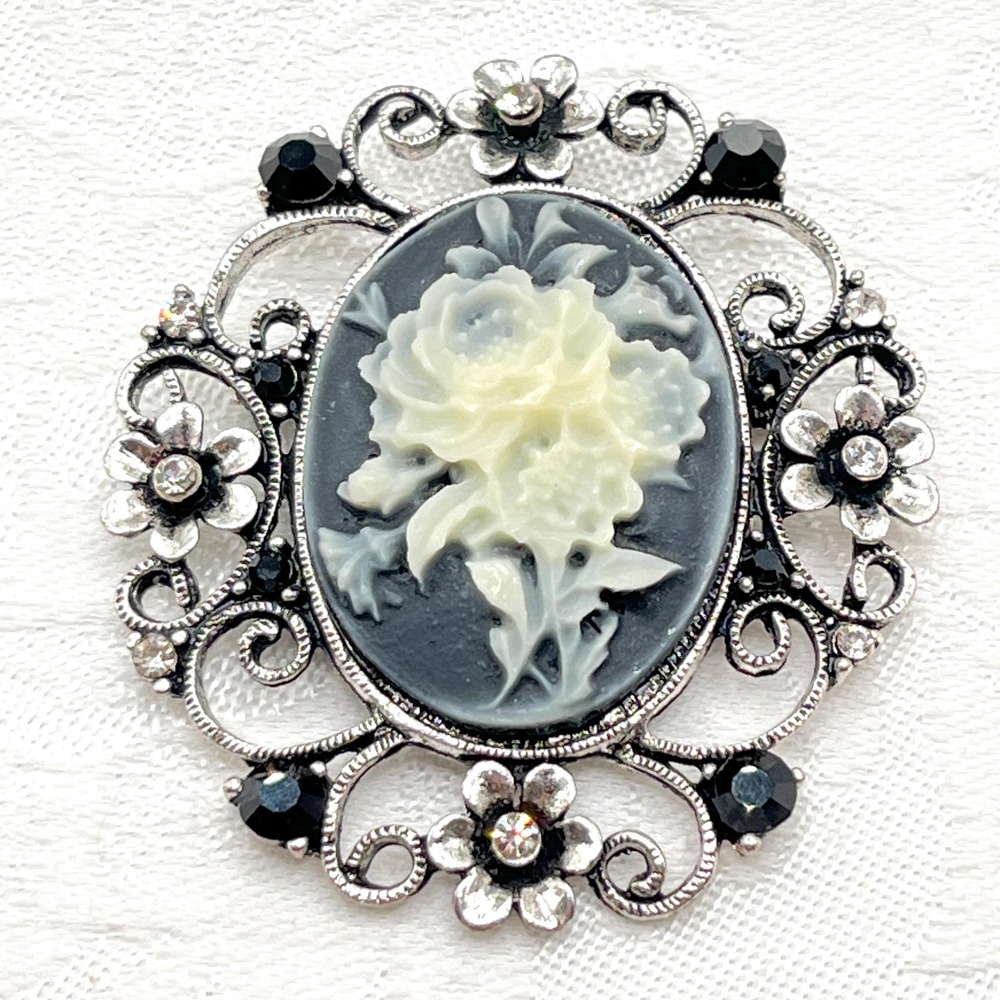 Vintage Black and White Flower Floral Silver Tone Brooch w/ Rhinestones